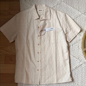 Taylor Stitch the Short Sleeve Hawthorne in Sand Shirt size M/ 40 NWT